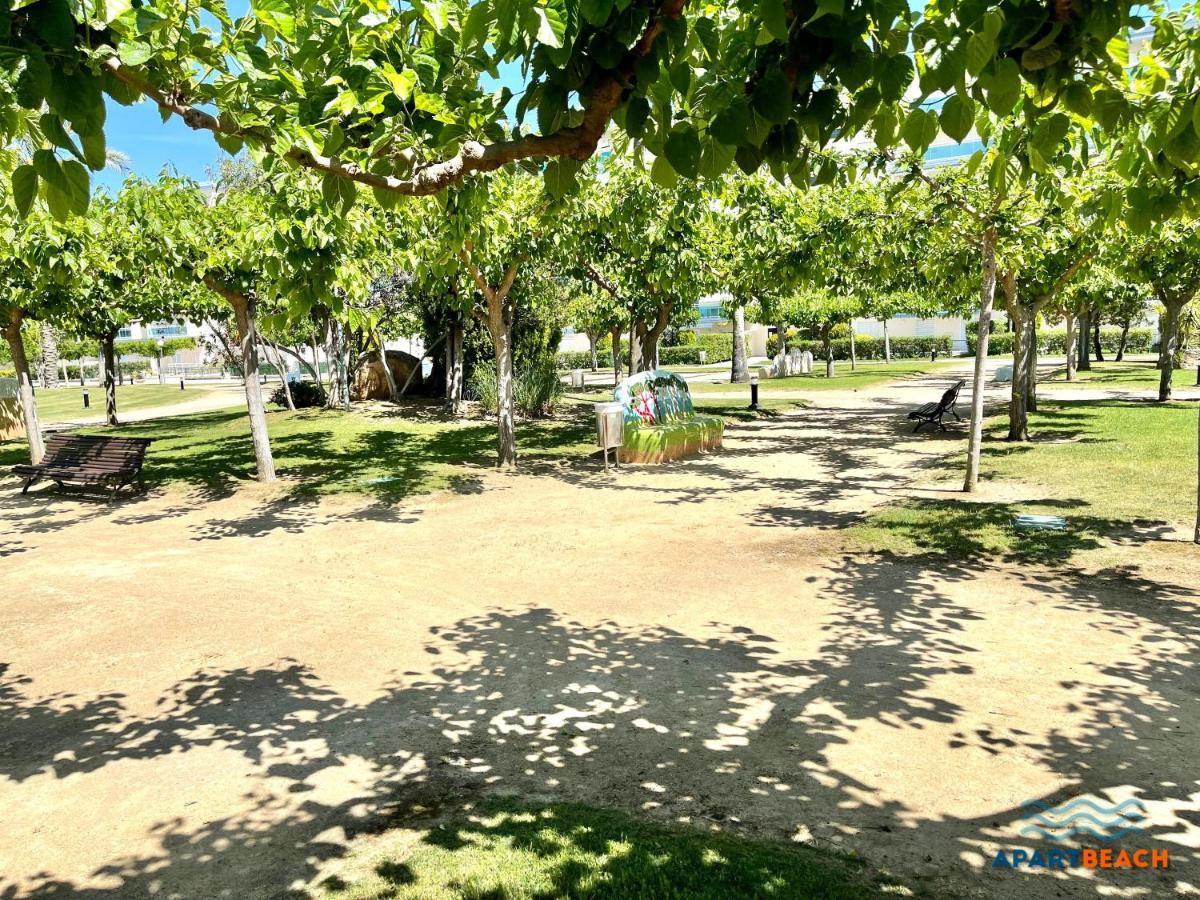 Apartbeach Los Juncos Residencial Piscinas Y Petanca La Pineda Exterior photo