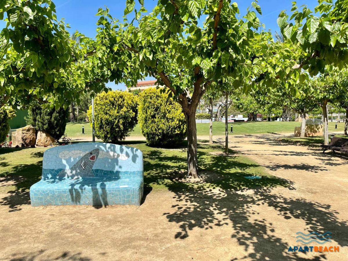 Apartbeach Los Juncos Residencial Piscinas Y Petanca La Pineda Exterior photo